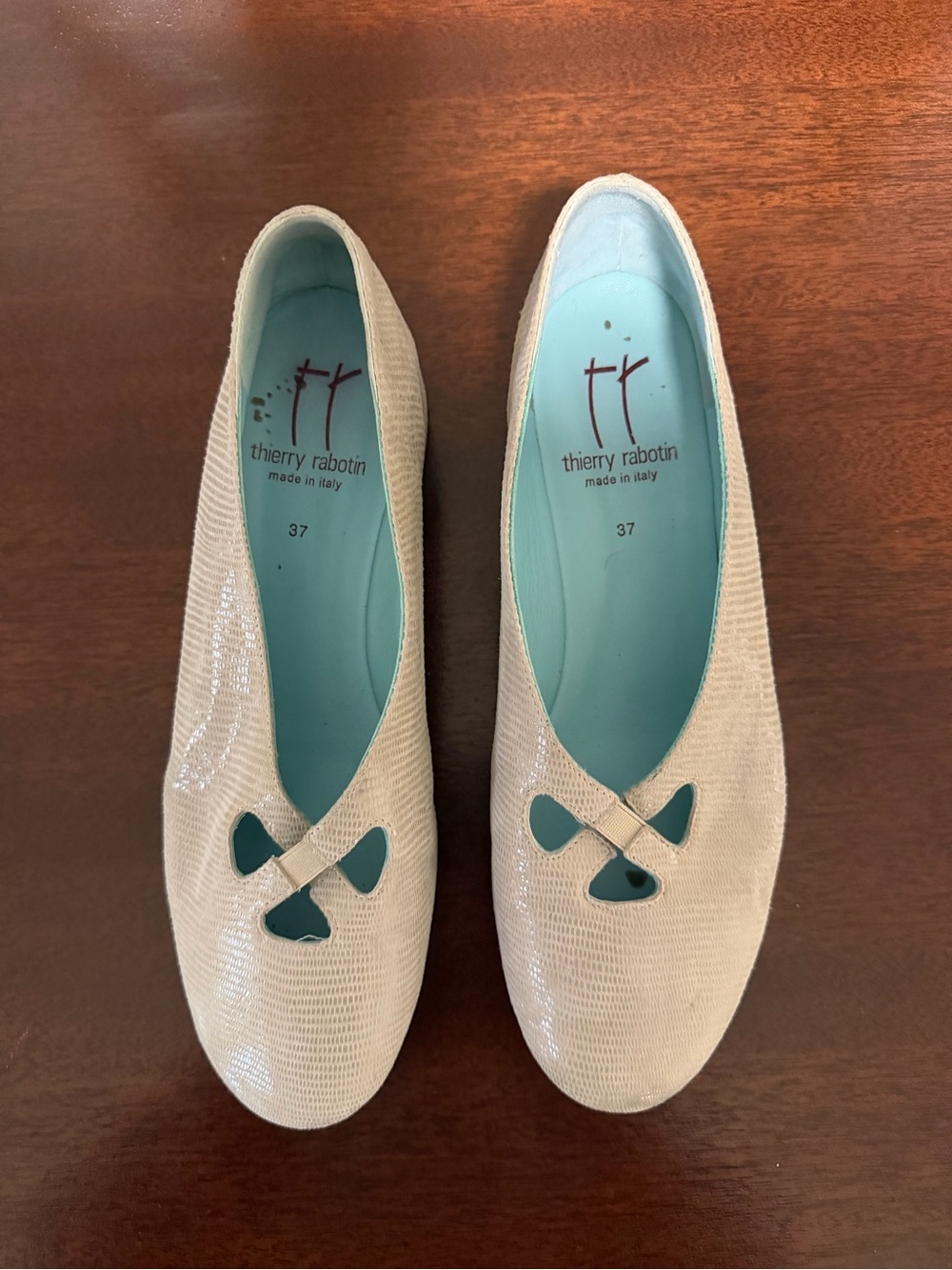 Thierry Rabotin Cream Flats with Teal Insole and Cutout Accents